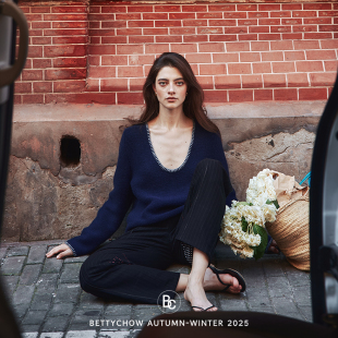 Bettychow Old深蓝色纯羊毛中古V领毛衣气质宽松落肩慵懒感毛衫