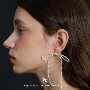 Bettychow 淡水珍珠蝴蝶结耳钉S925银针气质小众设计流苏耳环