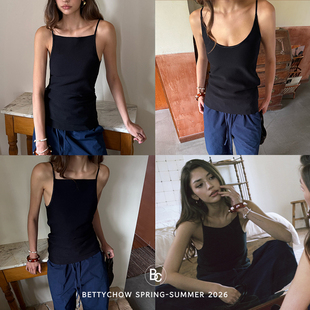 Bettychow Betty私服！两面穿黑色毛织露背塑形背心修身U领上衣