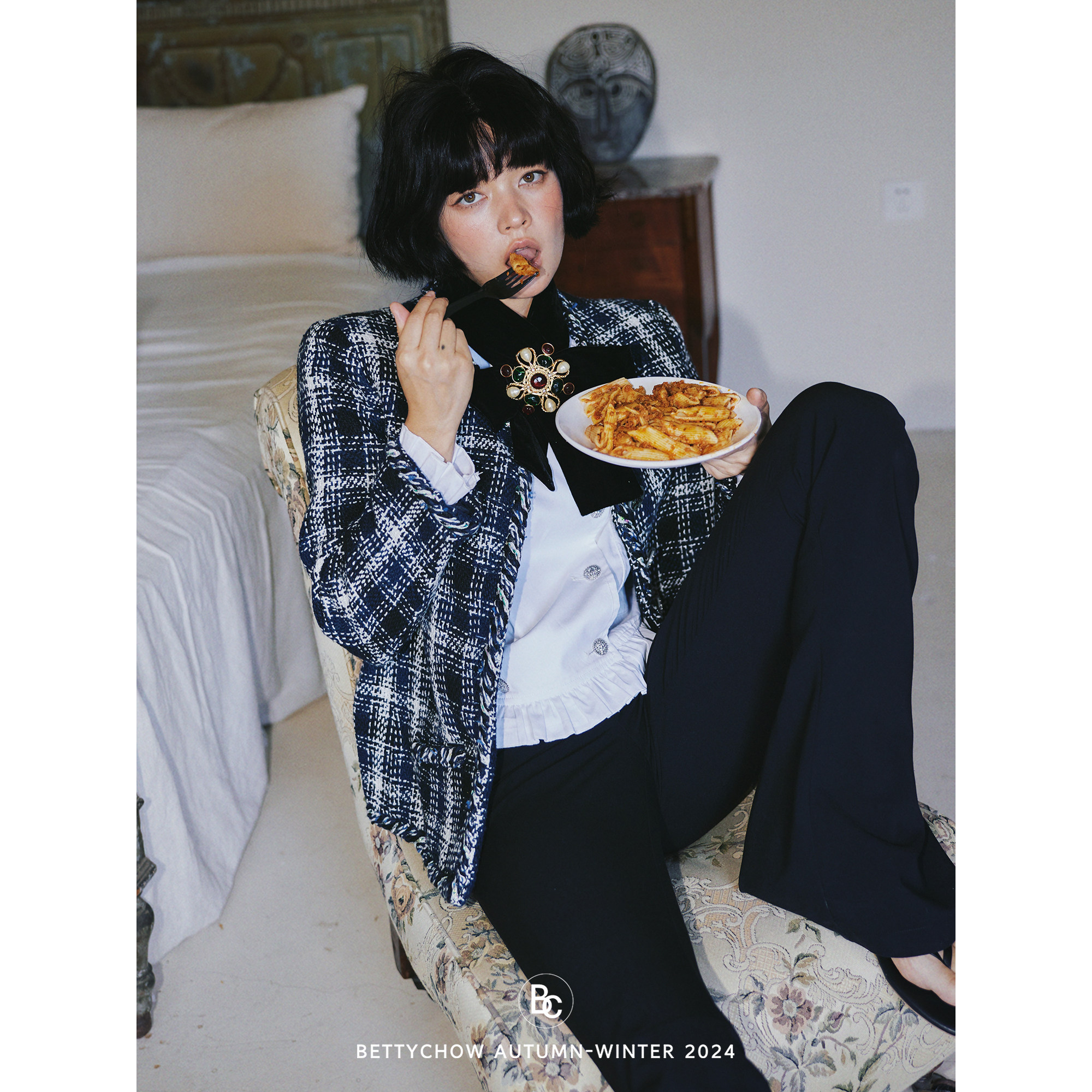 Bettychow 经典翻单!升级版小香风宫廷棉质衬衫 真丝丝绒领结