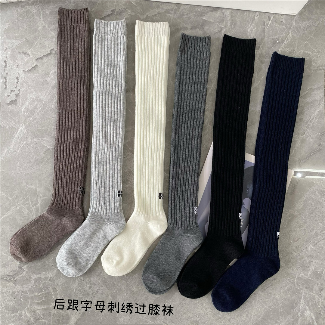 过膝袜个性羊绒刺绣字母复古