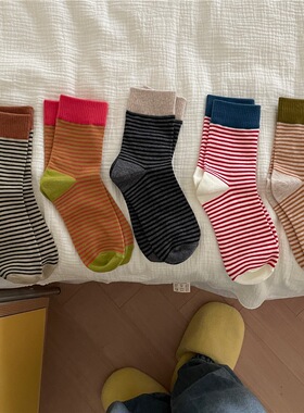 IOULOR新款东大门撞色罗口条纹袜子女中筒袜秋冬季日系复古堆堆袜