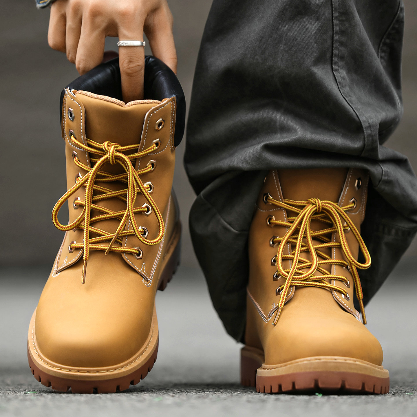 男士大黄靴经典耐磨工装靴防滑美式机车靴复古登山户外高帮马丁靴