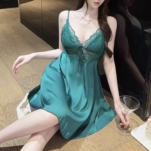绝版vs同款缎面吊带睡衣女家居服套装带胸垫性感显白睡裙短裙
