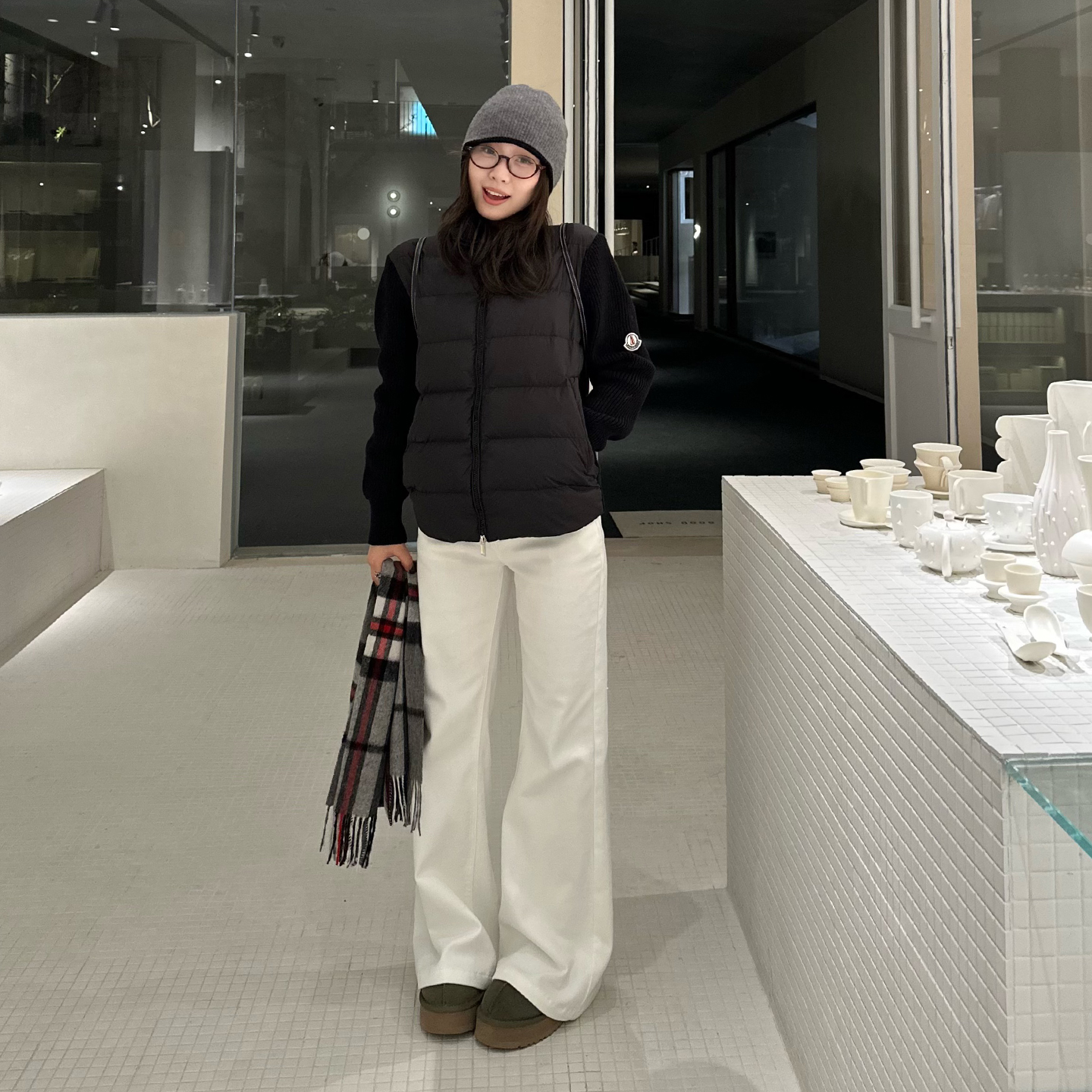 Our2【微喇小白裤】2025时尚百搭秋冬款加绒设计感休闲白牛仔长裤