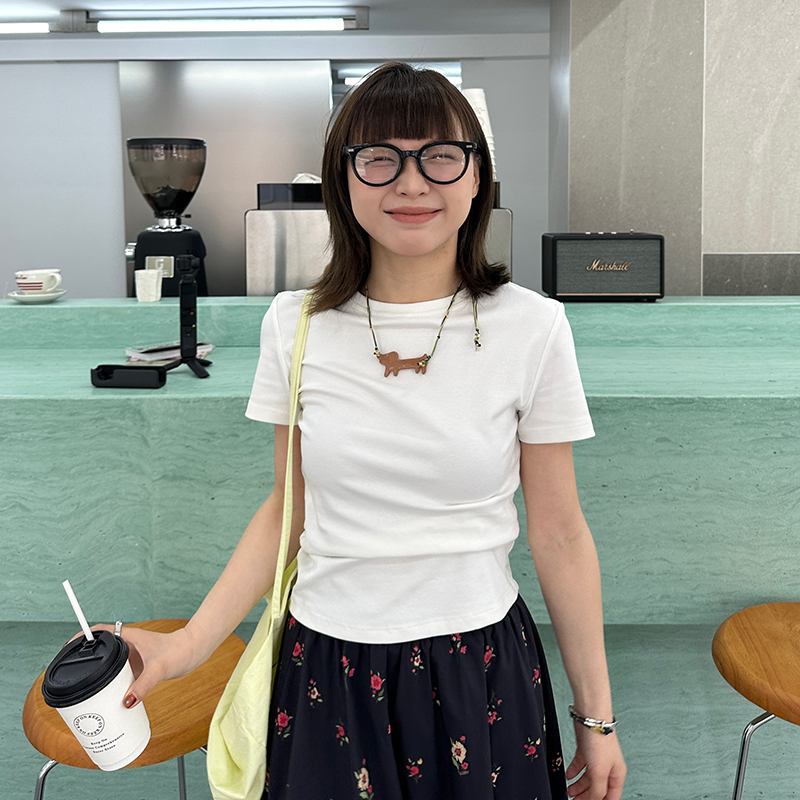 正肩休闲白色短袖T恤显瘦打底衫