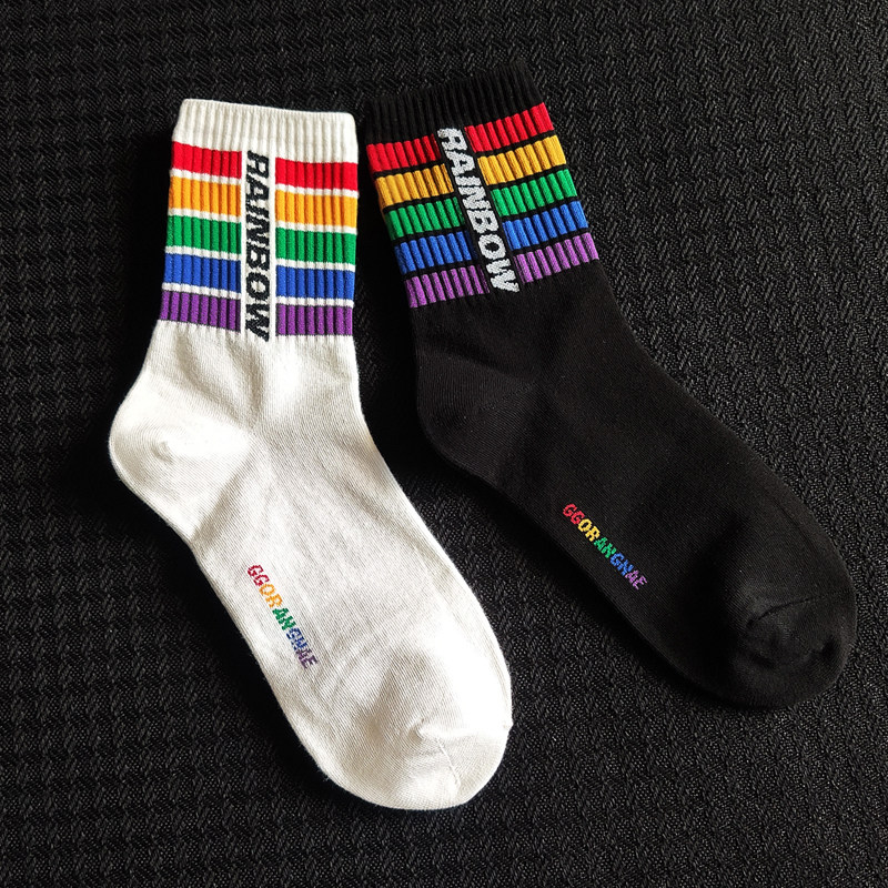 春夏薄款字母条纹彩虹袜子男潮ins纯棉彩色嘻哈日系女中筒袜子