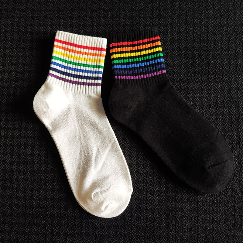 春夏薄款日系彩虹袜子男潮韩版ins纯棉彩色可爱女中筒条纹袜子