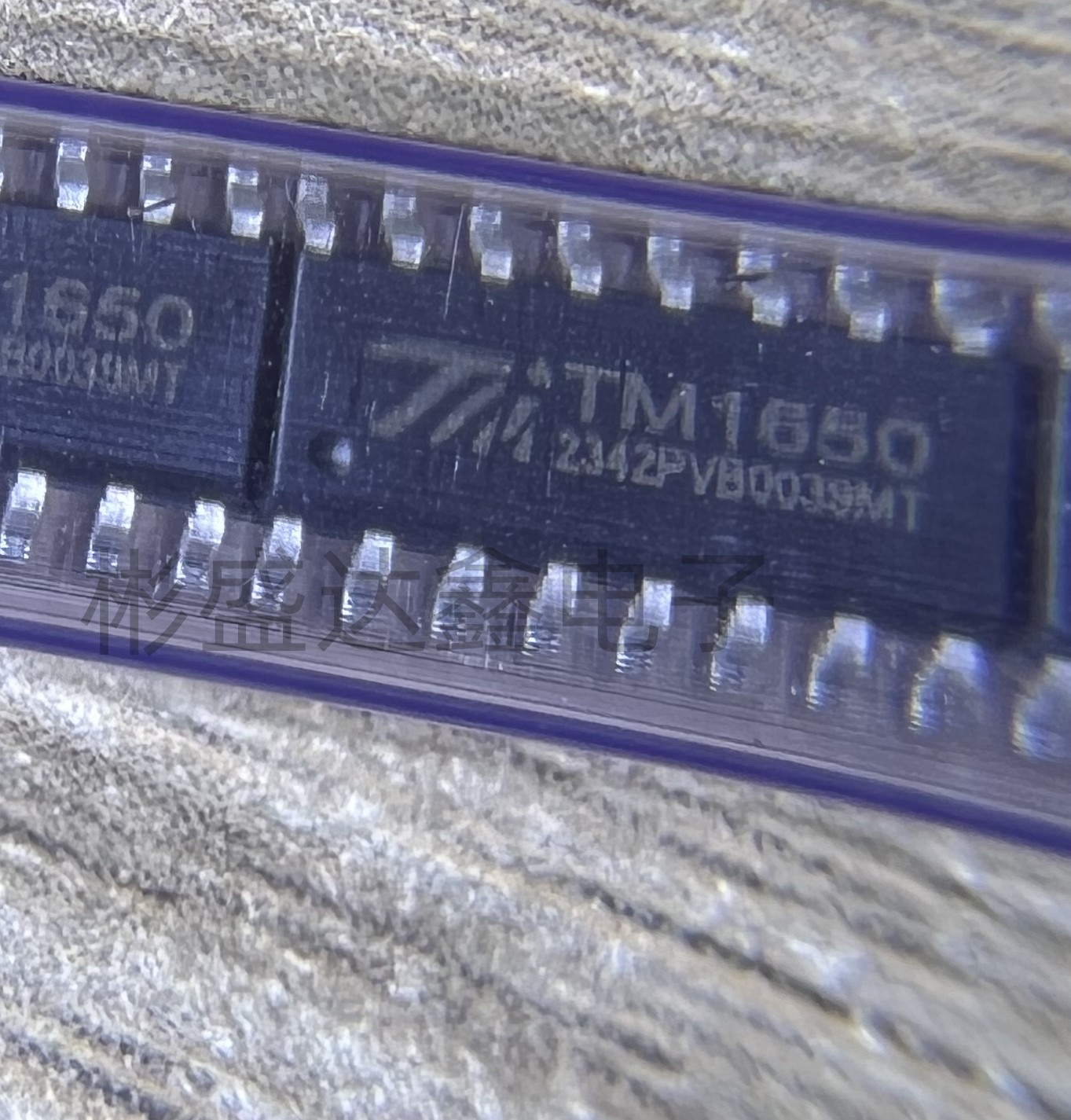 TM1650 封装SOP