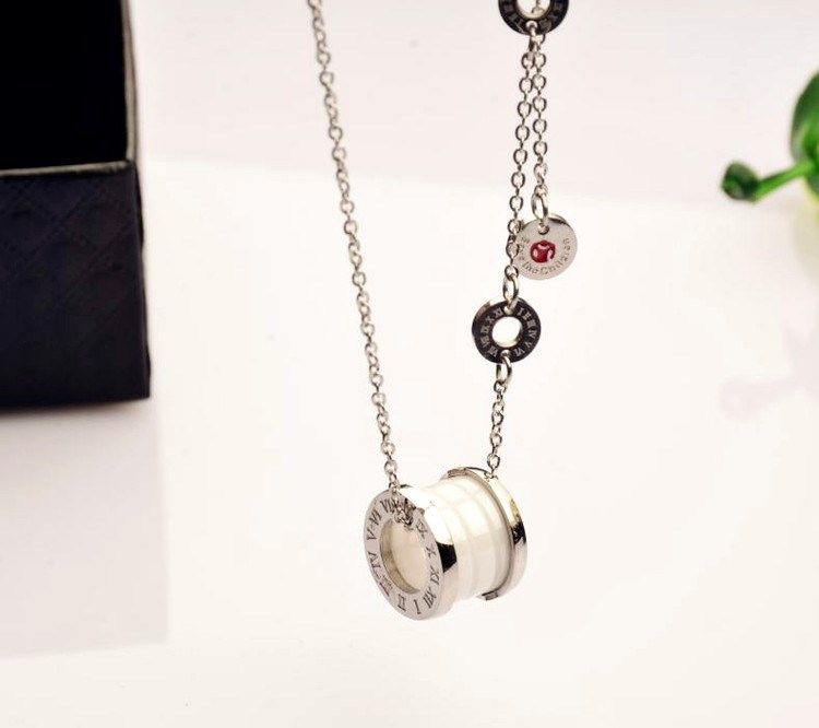 男士戒指钛钢项链男生韩版简约学生吊坠短款网红配饰锁骨链女潮人在类目 饰品/流行首饰/时尚饰品新, 项链中 - 来自Buy2taobao.com提供专业的淘宝代购服务