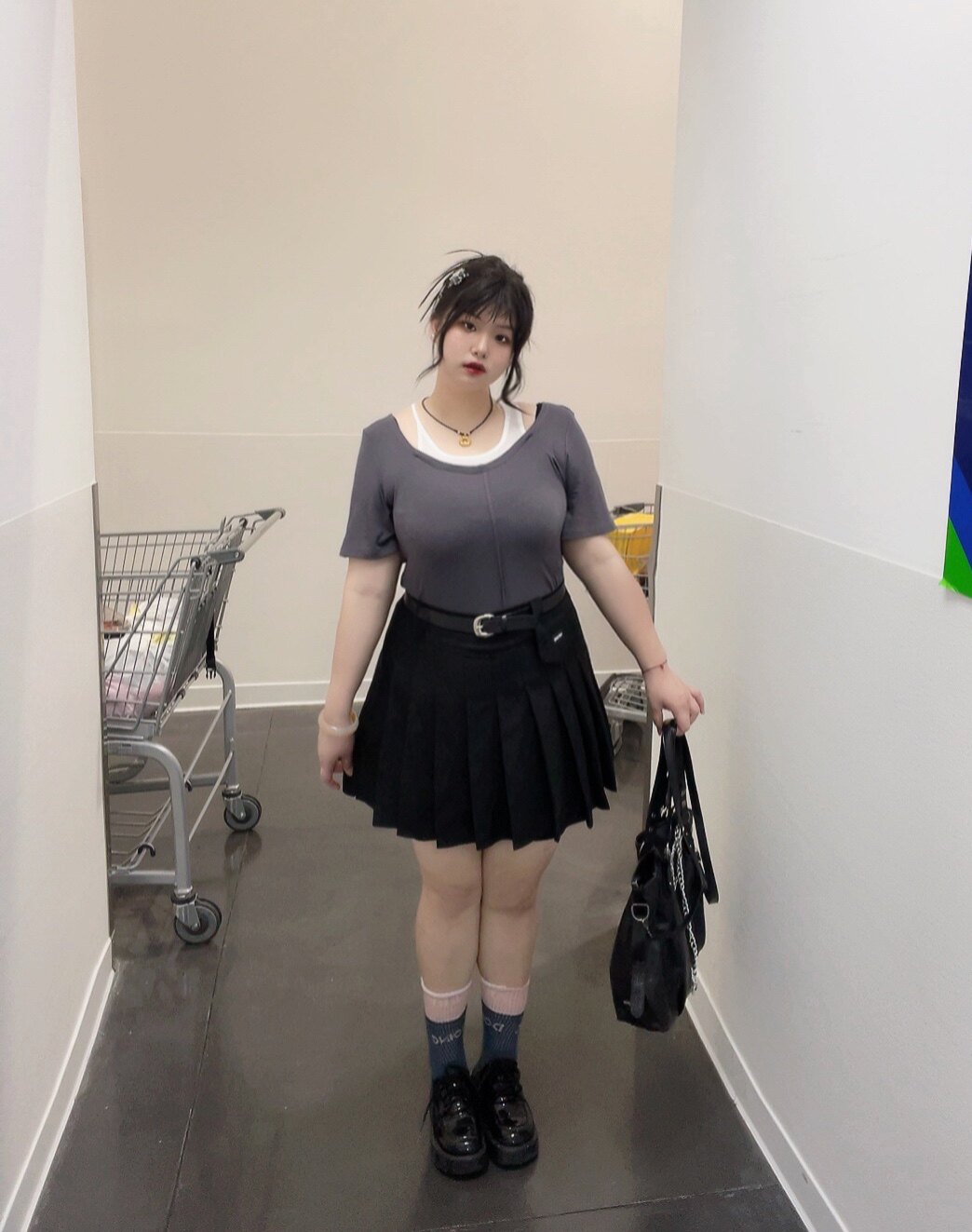 送腰带!大萝莉大码百褶裙学院风微胖半身裙显瘦JK短裙胖MM200斤_虎窝淘