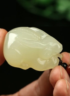 男女阿富汗玉生肖兔吊坠玉石挂件