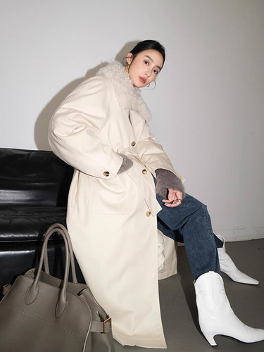 90白鹅绒羽绒服时髦大翻领派克服