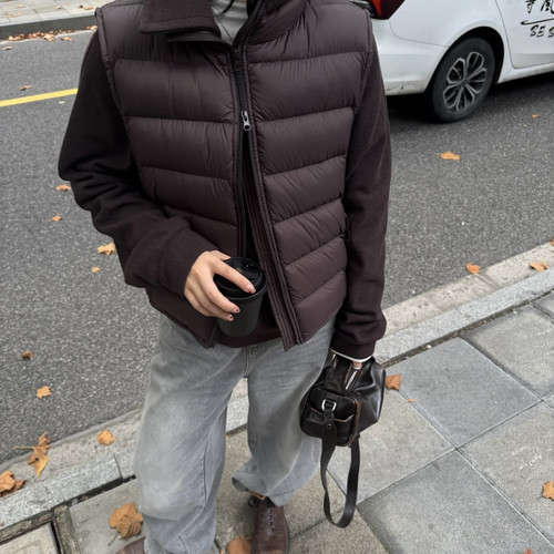 瑞瑞须拥有一件泡芙排骨羽绒马甲羽绒服(含90白鸭绒)DS6688