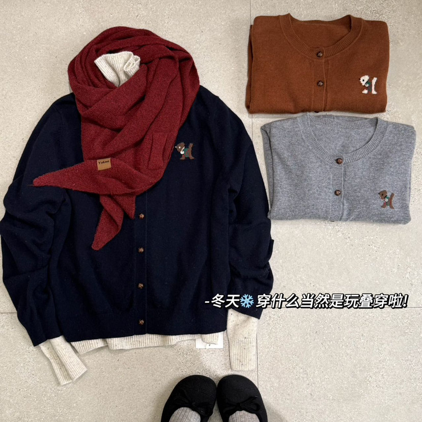 瑞瑞冬上新复古风圆领宽松刺绣排扣保暖毛衣N354X602