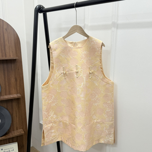 Y373 马甲ysj 瑞瑞26年春款 织锦提花减龄阔版