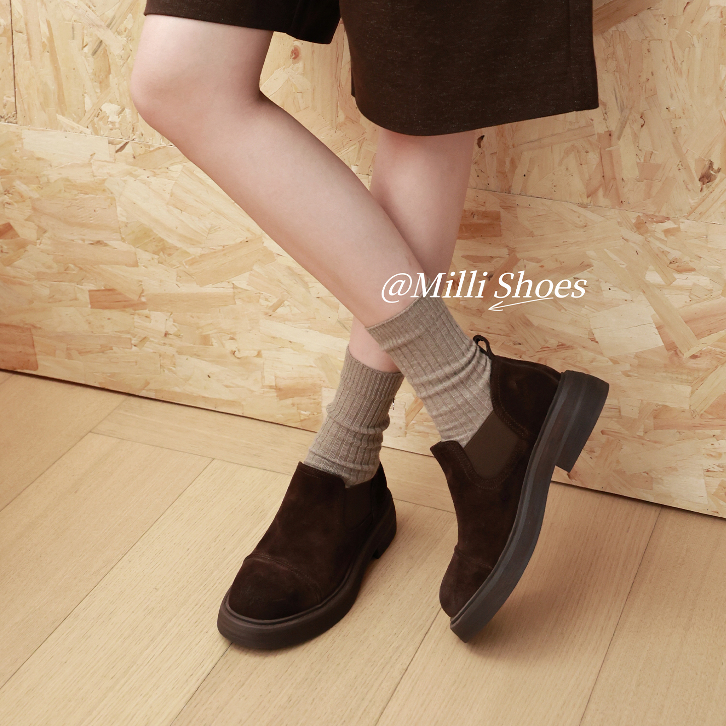 小众时尚简约百搭低帮切尔西靴女