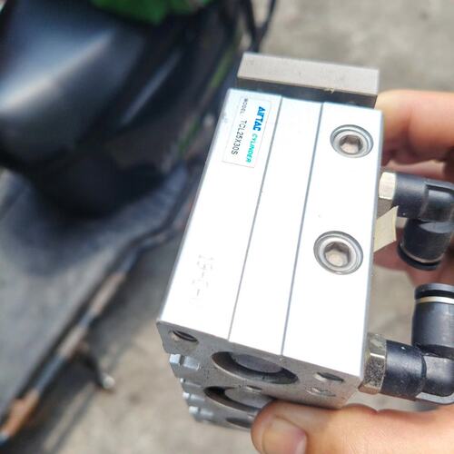 议价AIRTAC三轴气缸TCL25X30STCL25X20STCL25X50S