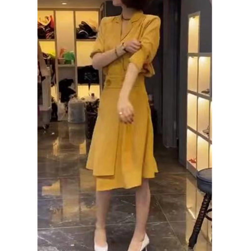 今年流行特惠发635大爱美依缘2026春季新款欧货两件套女裙西服领
