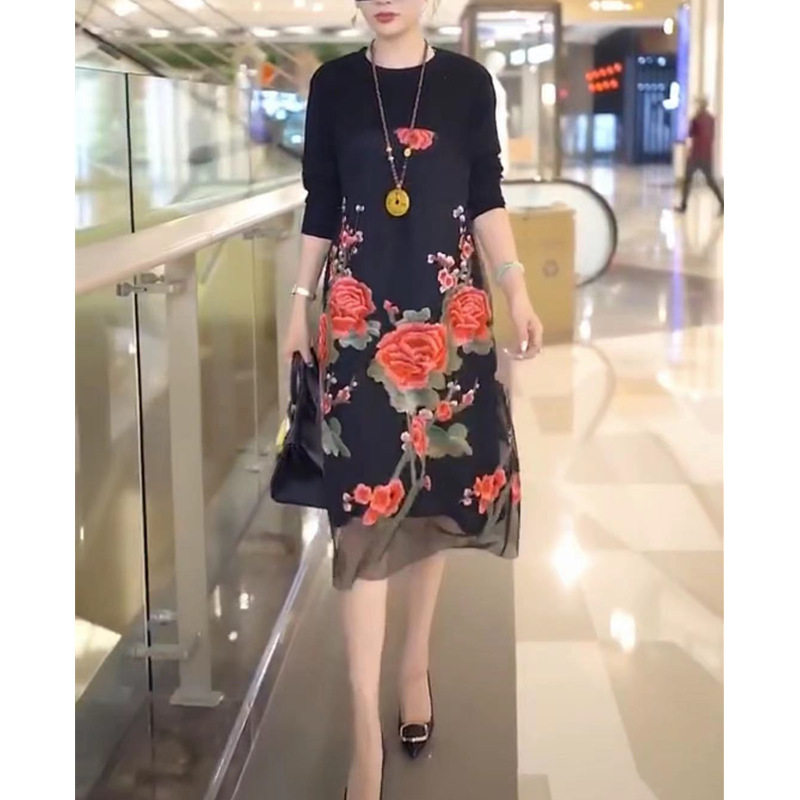 今年流行特惠617大爱美依缘2026早春新款欧货连衣裙时尚拼接花朵