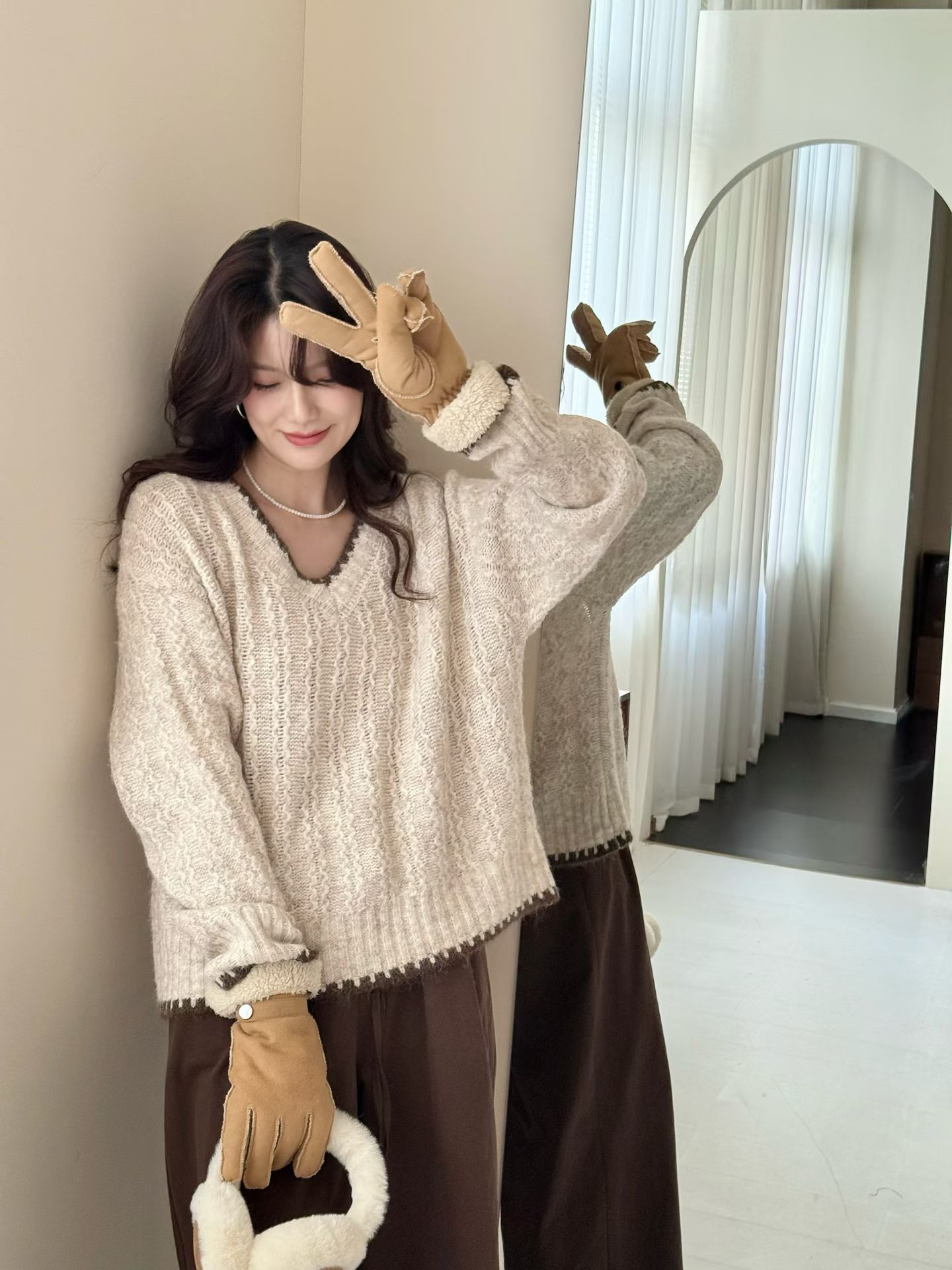 高级感小众复古撞色V领套头毛衣