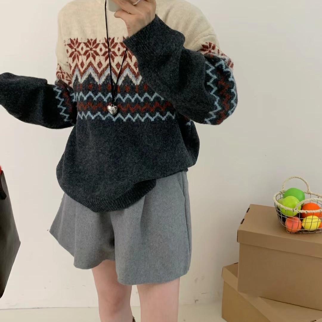 费尔岛提花软糯羊绒圆领毛衣