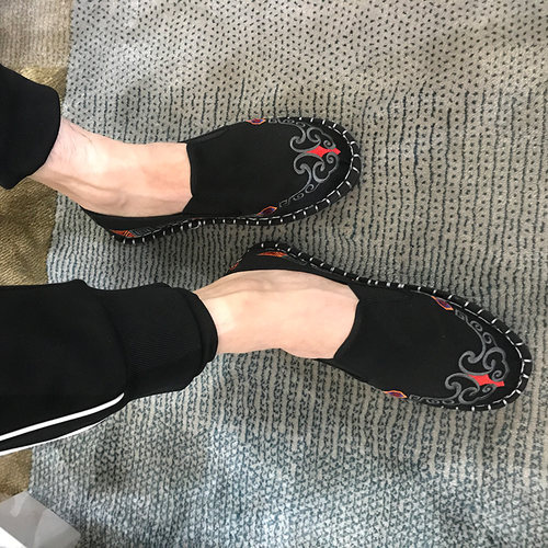 老北京布鞋手工刺绣男女款