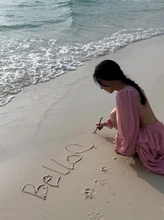 露腰露背深V泡泡袖长袖在逃公主度假海边连衣裙氛围感甜辣沙滩裙