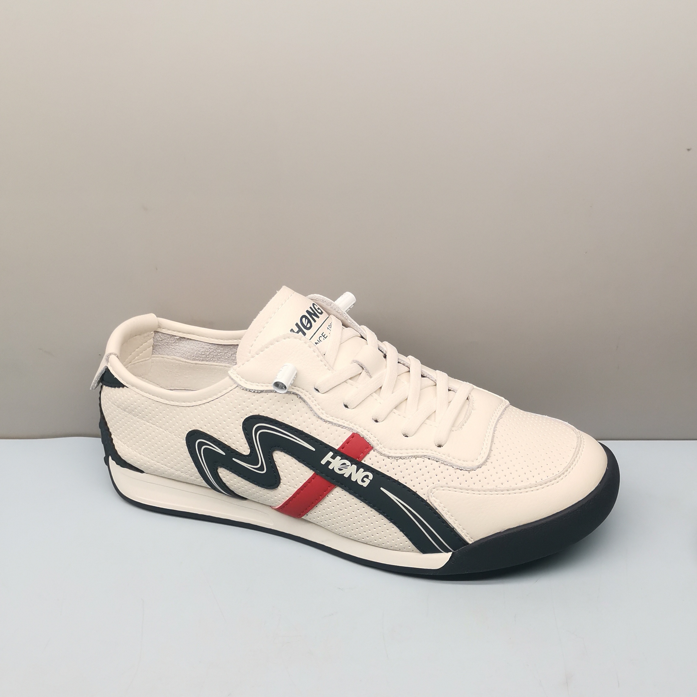 夏季新款小白鞋男红蜻蜓正品AX61725081运动休闲舒适透气洞洞鞋男