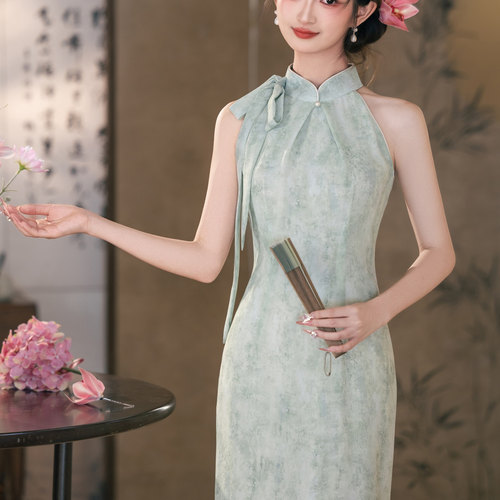 新中式风无袖挂脖旗袍女春夏优雅