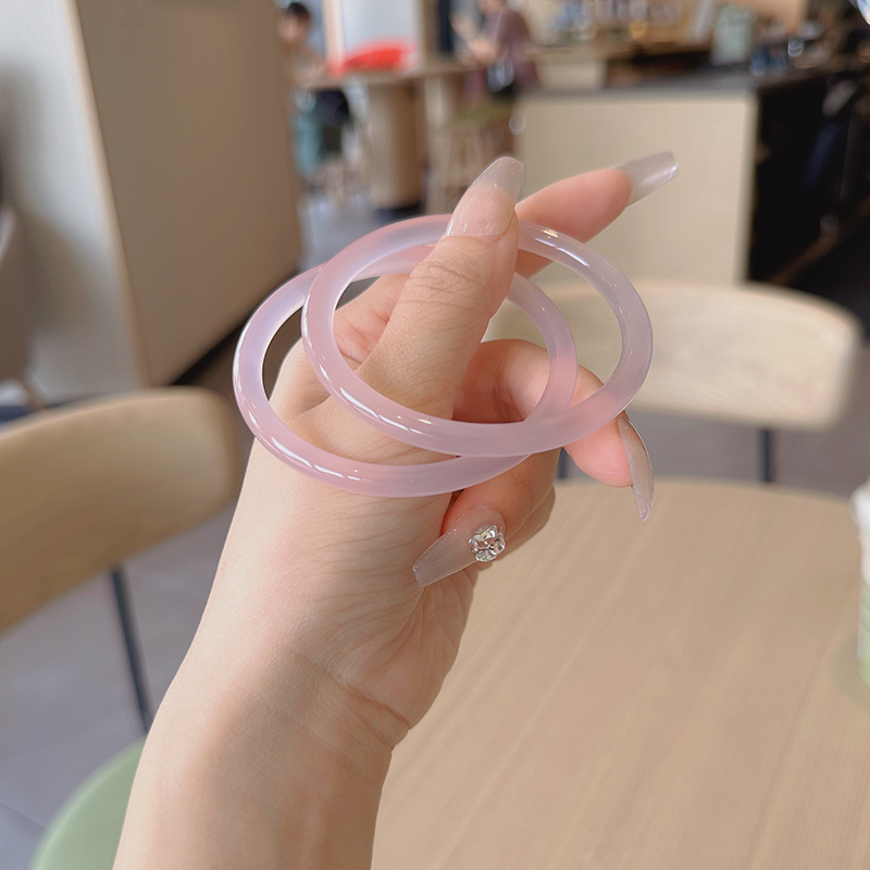 粉嫩天然美人叮当镯子少女玉髓