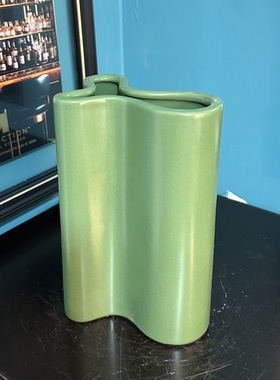外贸样品北欧现代ins莫兰迪花瓶插花器抽象几何摆件桌面玄关装饰
