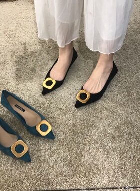 2026早春新款 尖头女鞋绒面方头平底单鞋浅口气质大码女鞋40-45