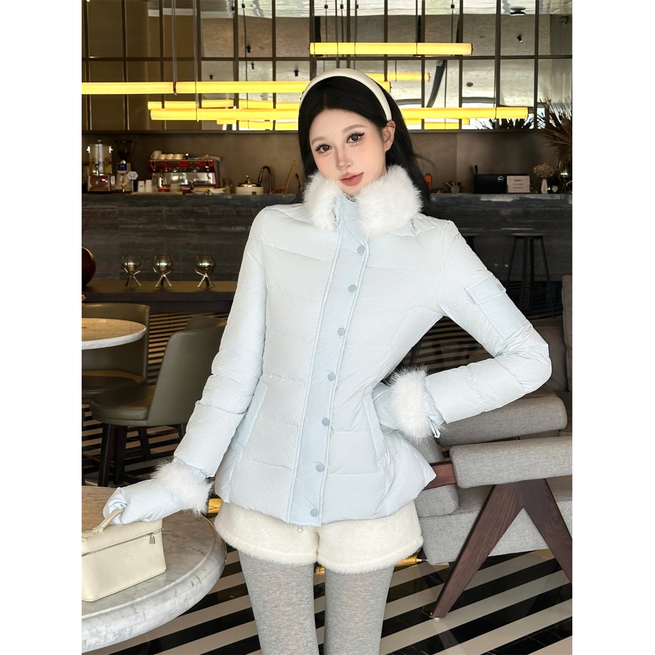 高级感白鸭绒小个子毛领收腰显瘦短款蓝色排骨羽绒服冬季