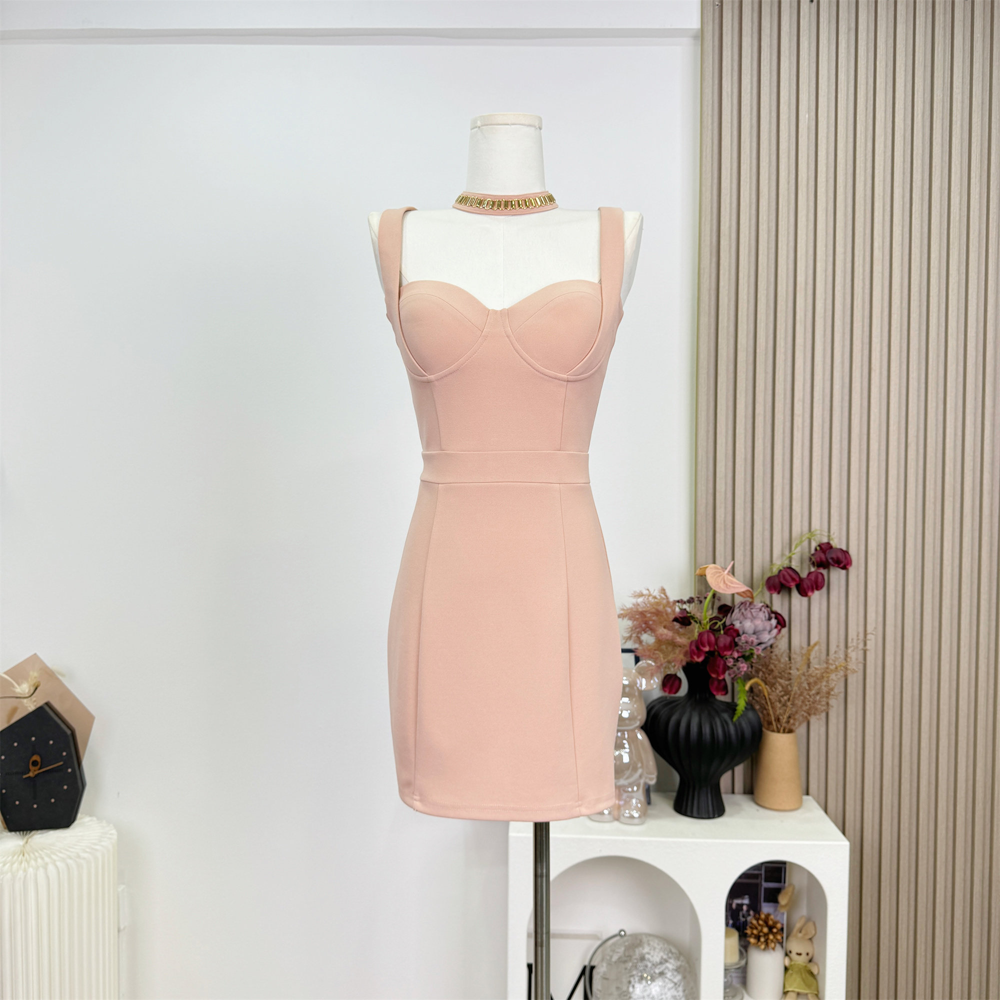 FAY桃之夭夭轻熟风性感别致自带胸垫配项链吊带连衣裙