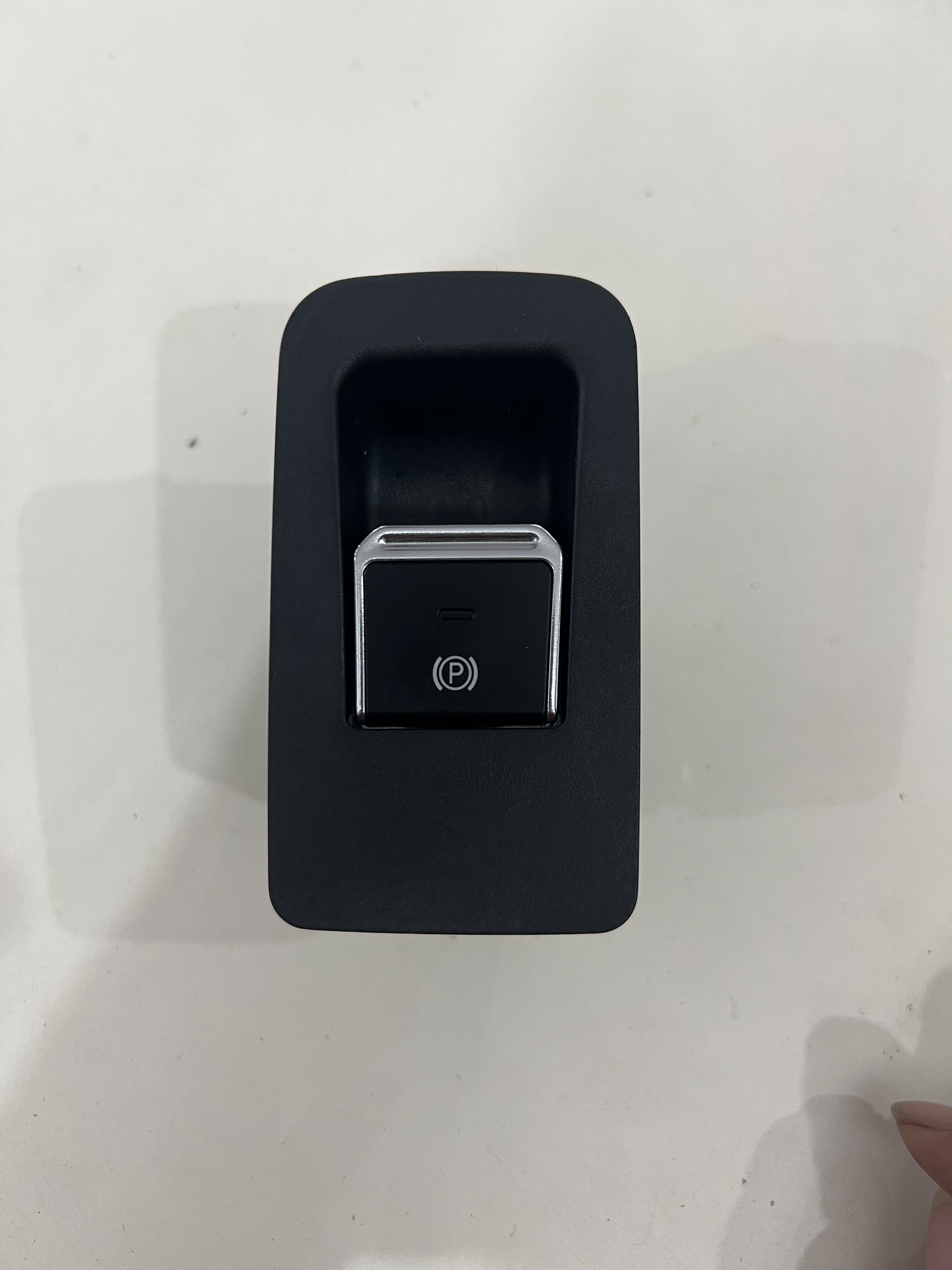 适配东风风光S370自动挡电子手刹开关按键智能型电子手刹汽车配件