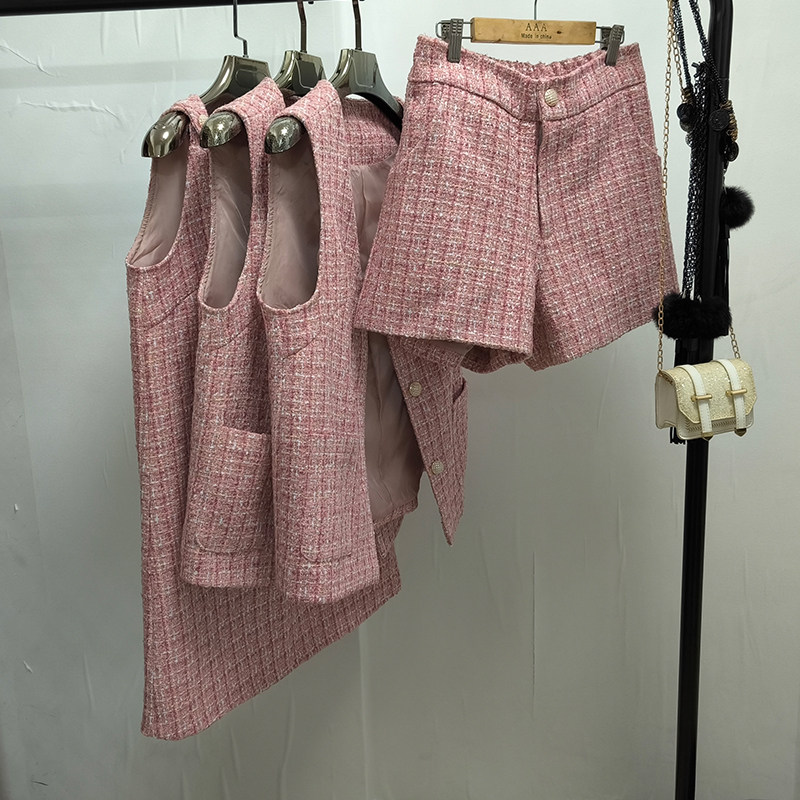 2025春季新款大码粉色小香风短裤胖MM宽松阔腿裤松紧腰靴裤潮,女装/女士精品,大码裤装,淘宝优惠券,粉丝福利购,淘宝优惠卷