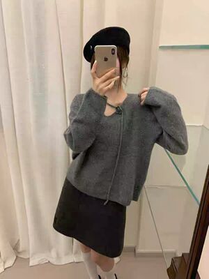 小众气质V领花朵飘带针织衫女