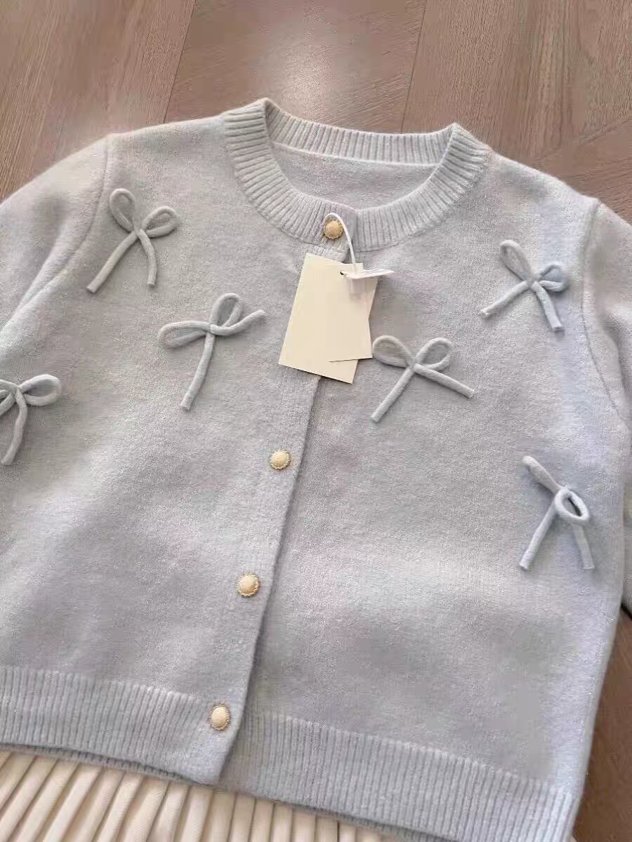 设计感圆领蝴蝶结洋气针织毛衣女开衫2024春秋新款气质毛衣外套,女装/女士精品,毛针织衫,淘宝优惠券,粉丝福利购,淘宝优惠卷