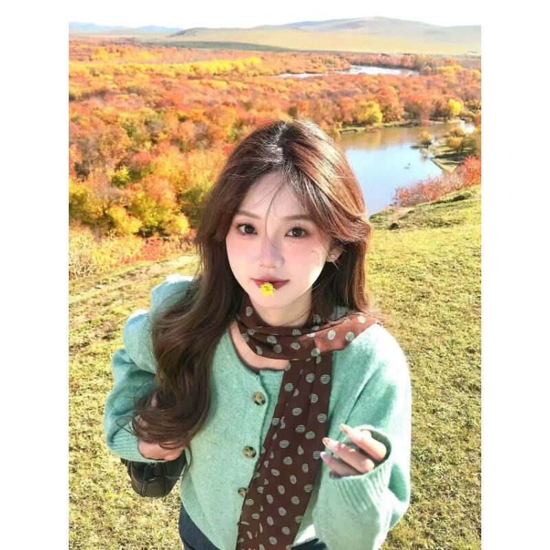 绿色复古软糯针织毛衣外套女春季韩系慵懒风外搭宽松圆领开衫上