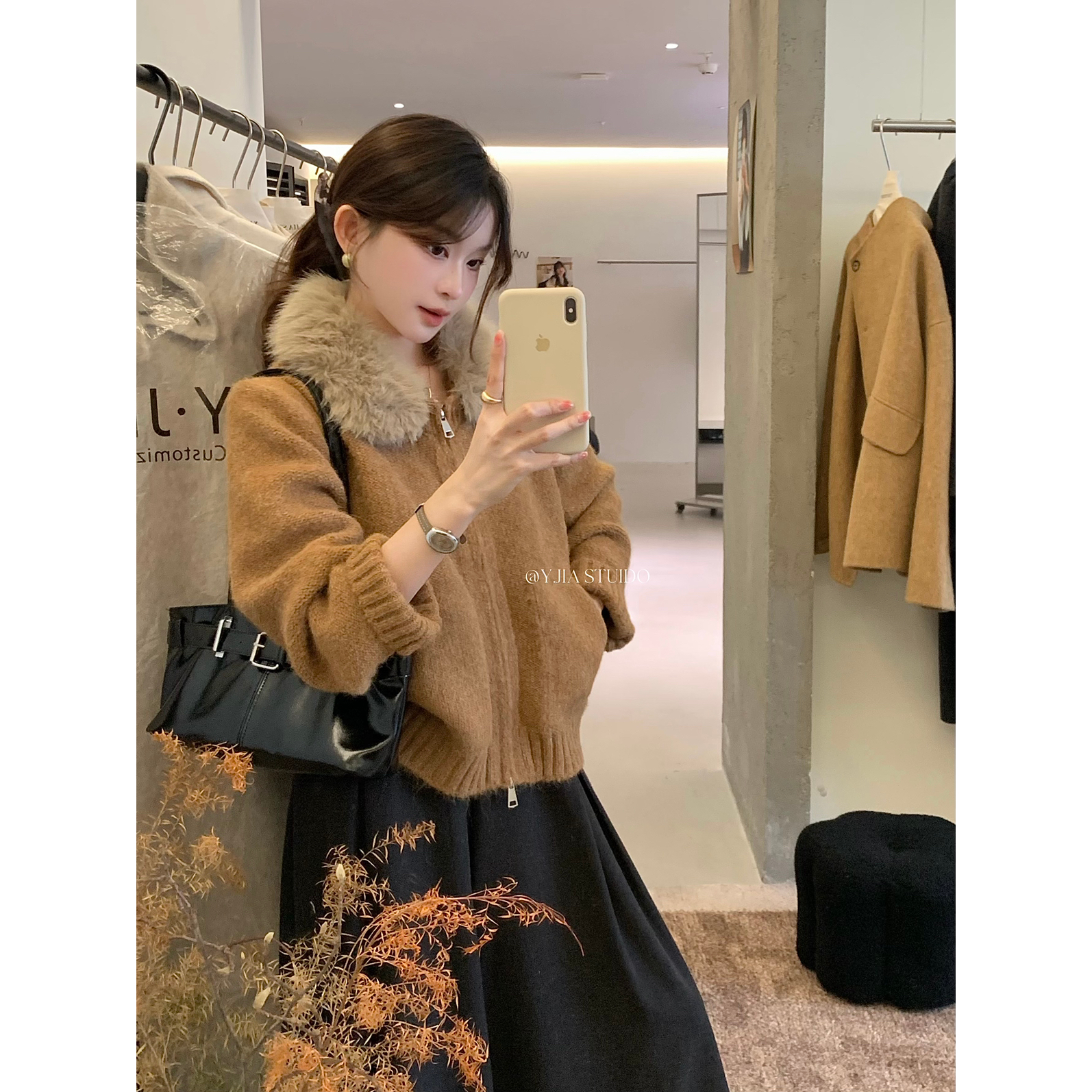 Y.JIA伊嘉冬季糯糯针织外套保暖毛衣女配可拆卸仿狐狸毛领1259-55