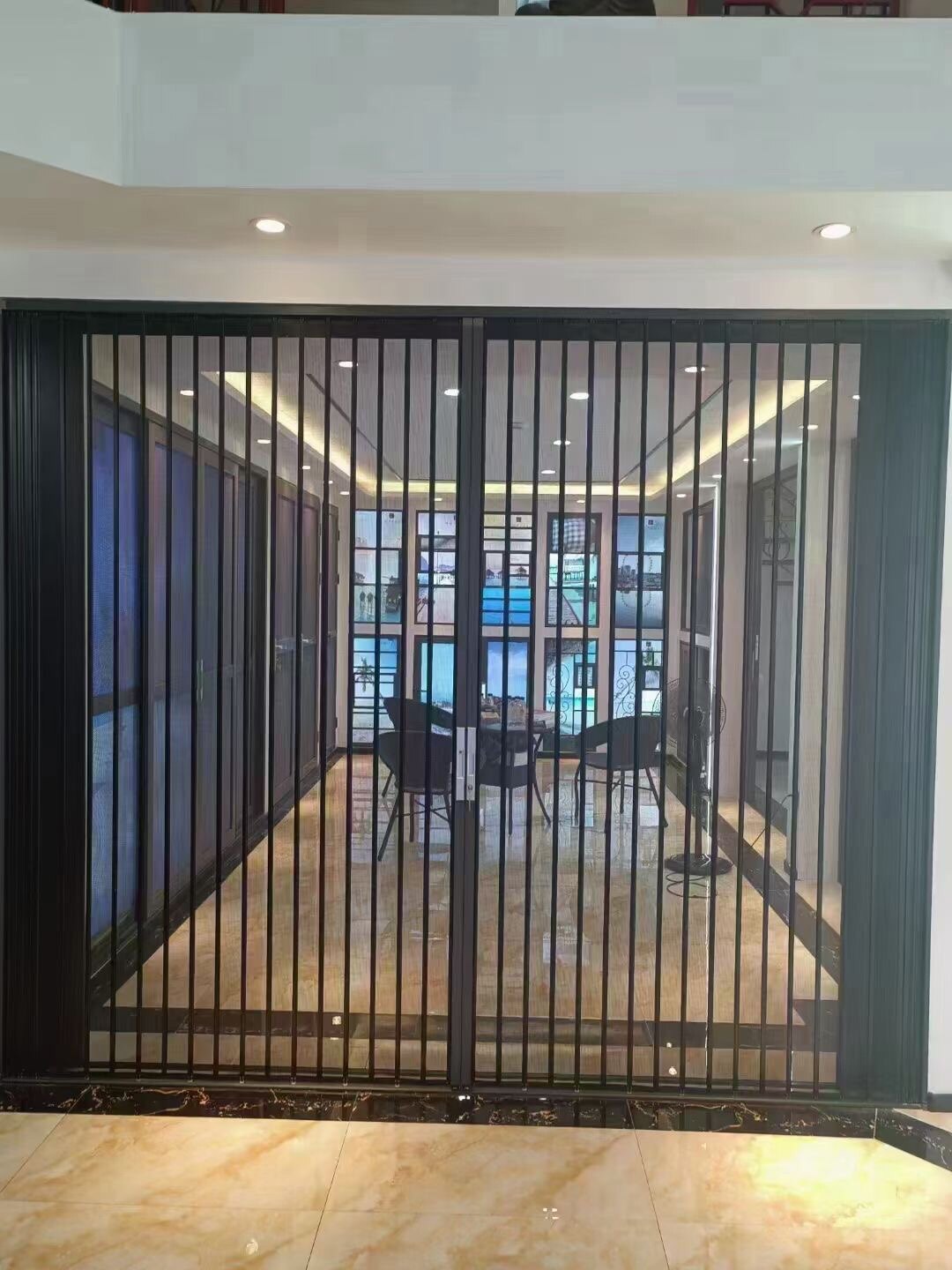 家用防蚊门铝合金推拉门图片