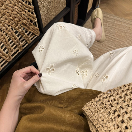 挖到了很特别好看的蕾丝镂空裤！