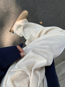 加绒杏色裤子女秋冬款梨形身材大码胖妹妹遮胯显瘦垂感阔腿糯米裤