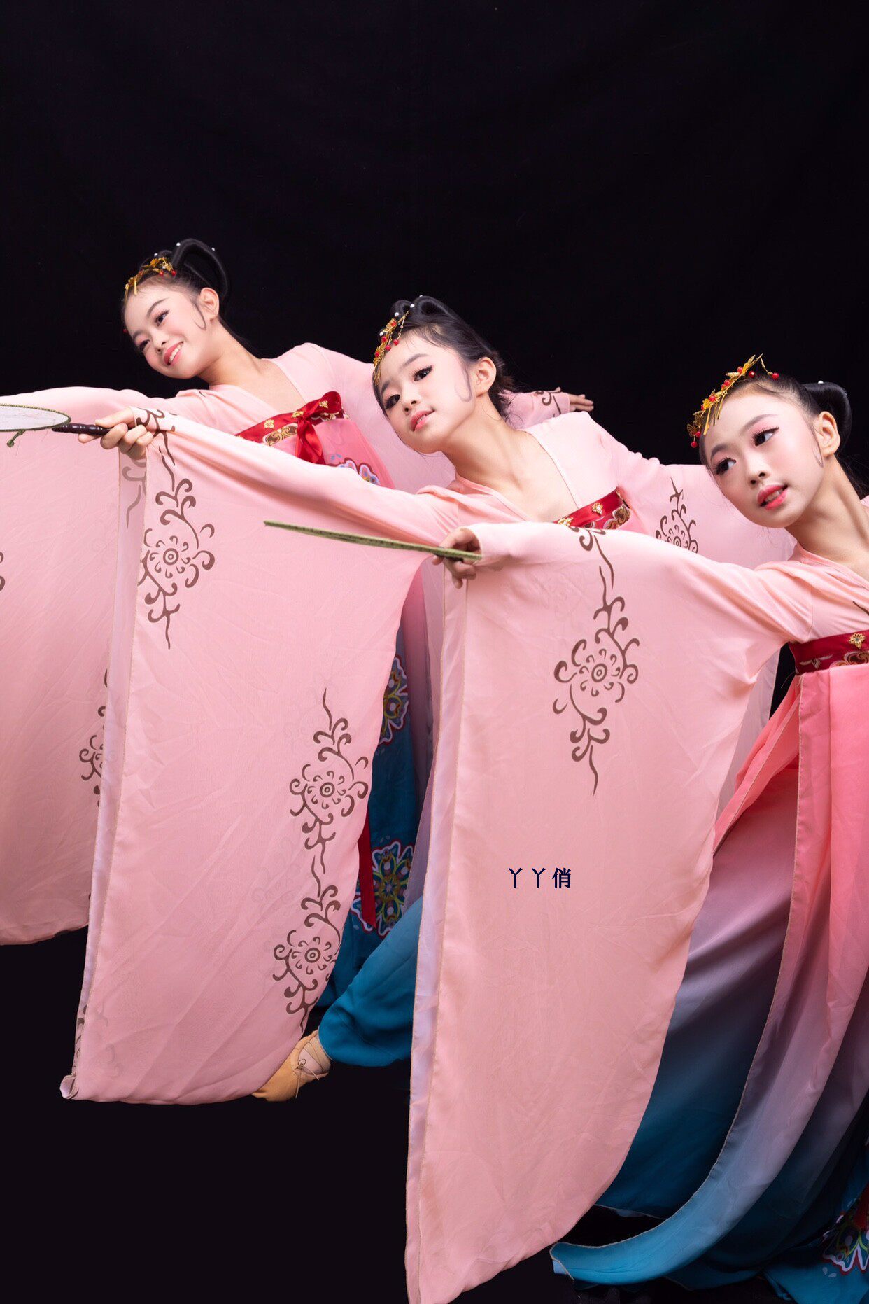 佑乔女中国风古典舞演出服