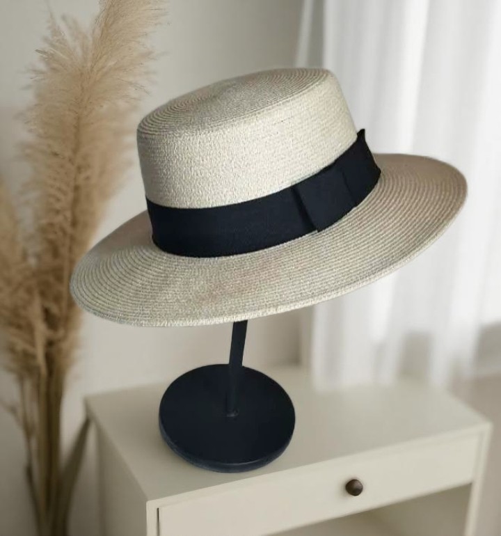 银丝草帽子女夏天出游沙滩帽海边遮阳帽防晒太阳帽平顶小清新礼帽