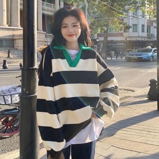 早秋条纹卫衣女2026新款V领宽松中长款ins潮卫衣女款小众高街长袖