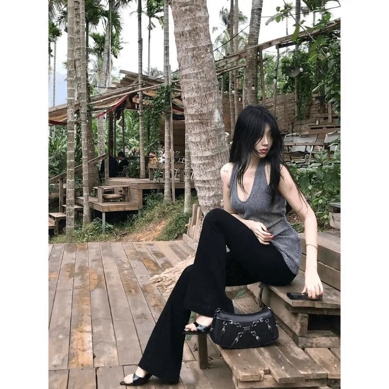 V领挂脖露背辣妹吊带背心