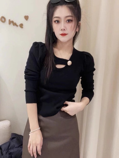 2026新款女款秋季多巴胺穿搭洋气减龄长袖内搭镂空设计感毛衣上衣