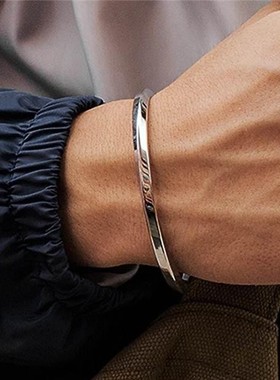 莫比乌斯环手镯男刻字钛钢情侣手环女韩版个性潮人简约冷淡风手饰